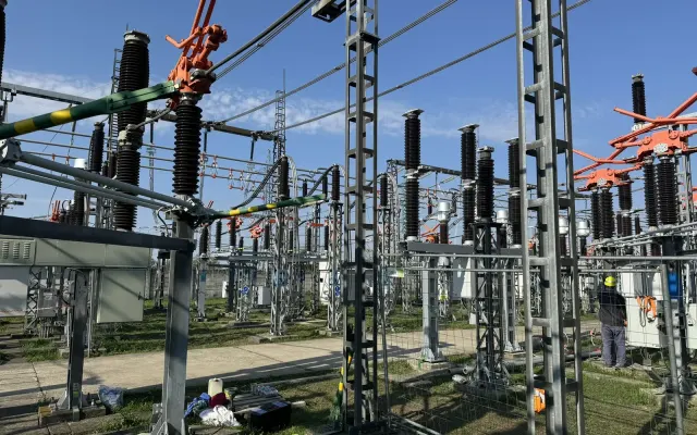 Dohľad pri práci v priestore VVN elektrických zariadení